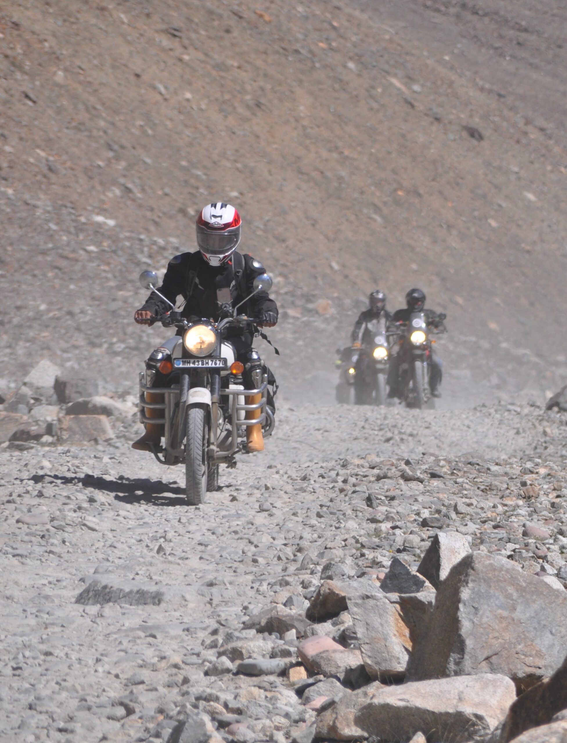 nomad-bikers-chMjcfIz_ak-unsplash